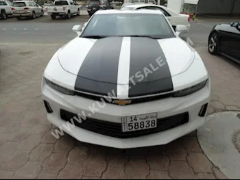 شفروليه  كمارو  2016  28,000  كوبيه \ سبورت  اتوماتك  6  مخمل  دفع خلفي  أبيض  بنزين