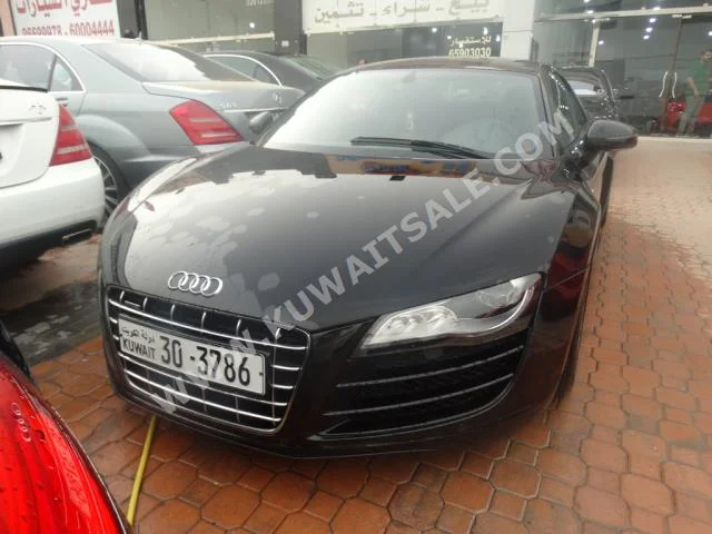 Audi  A8  2013  78,000  Coupe / Sport  Automatic  10  Leather  RWD  Black  Gasoline