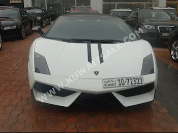 لمبرجيني  سبايدر  جلاردو  2012  69,000  كوبيه \ سبورت  اتوماتك  8  جلد  دفع خلفي  أبيض  بنزين