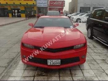 شفروليه  ار اس  كمارو  2015  77,000  كوبيه \ سبورت  اتوماتك  6  جلد  دفع خلفي  أحمر  بنزين