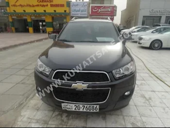 شفروليه  ال تي  كابتيفا  2012  50,000  اس يو في  اتوماتك  6  مخمل  دفع رباعي  أسود  بنزين