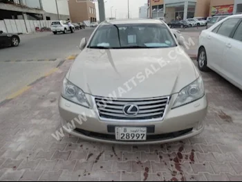 لكزس  350  اي اس  2010  142,000  سيدان  اتوماتك  6  جلد  دفع خلفي  ذهبي  بنزين