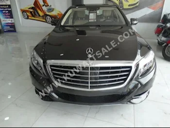 Mercedes-Benz  550  S-Class  2015  34,000  Sedan  Automatic  8  Leather  RWD  Black  Gasoline