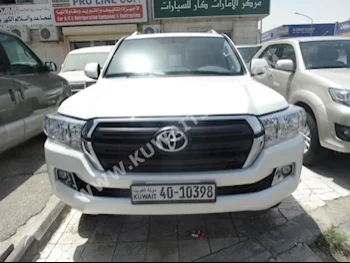 تويوتا  جي اكس ار  لاند كروزر  2016  21,000  اس يو في  اتوماتك  6  جلد  دفع رباعي  أبيض  بنزين