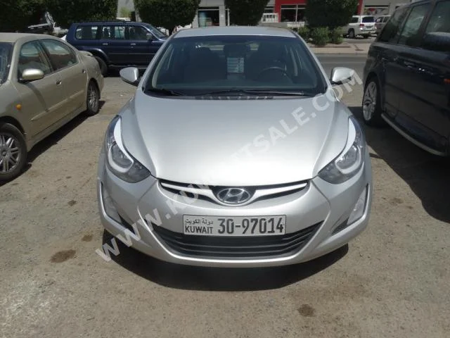 هيونداي  النترا  2016  29,000  سيدان  اتوماتك  4  مخمل  دفع أمامي  فضي  بنزين