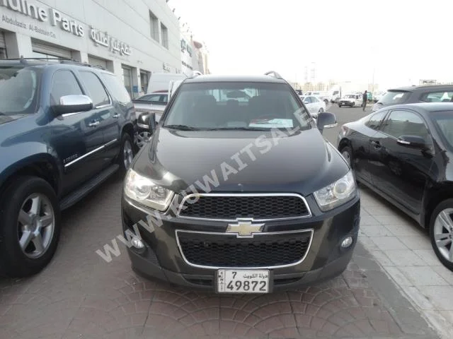 Chevrolet  LT  Captiva  2012  71,000  SUV  Automatic  6  Cloth  4WD  Black  Gasoline