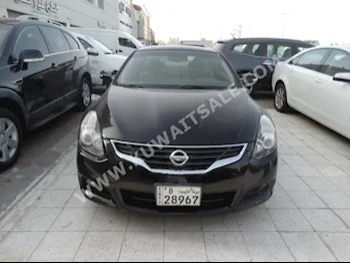 نيسان  2.5اس  ألتيما  2010  135,000  كوبيه \ سبورت  اتوماتك  4  مخمل  دفع أمامي  أسود  بنزين