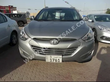 Hyundai  Terracan  2015  61,000  SUV  Automatic  4  Cloth  RWD  Silver  Gasoline