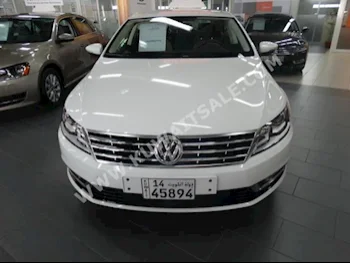 Volkswagen  CC  2016  42,000  Sedan  Automatic  6  Cloth  RWD  White  Gasoline