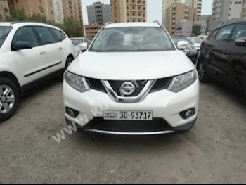 نيسان  إكس - ترايل  2015  68,000  اس يو في  اتوماتك  4  مخمل  دفع خلفي  أبيض  بنزين