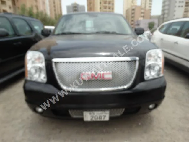 جي ام سي  يوكون  2010  207,000  اس يو في  اتوماتك  8  مخمل  دفع رباعي  أسود  بنزين