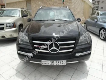 مرسيدس - بنز  450  جي ال - كلاس  2012  99,000  اس يو في  اتوماتك  8  جلد  دفع خلفي  أسود  بنزين