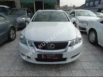 لكزس  460  جي اس  2009  160,000  سيدان  اتوماتك  8  جلد  دفع خلفي  أوف وايت  بنزين