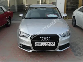 اودي  أي 1  2014  47,000  كوبيه \ سبورت  اتوماتك  6  جلد  دفع رباعي  فضي  بنزين