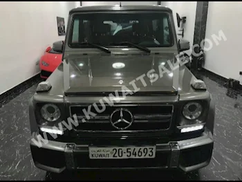 مرسيدس - بنز  500  جي - كلاس  2010  145,000  اس يو في  اتوماتك  8  جلد  دفع رباعي  برونزي  بنزين