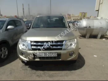 Mitsubishi  GLS  Pajero  2014  86,000  SUV  Automatic  6  Leather  4WD  Gold  Gasoline