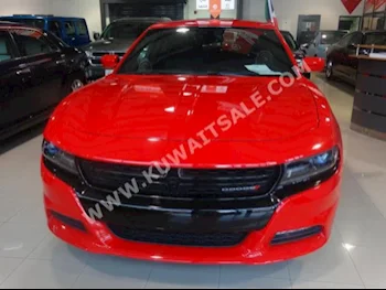 دودج  ار تي  تشارجر  2016  0  سيدان  اتوماتك  8  مخمل  دفع خلفي  أحمر  بنزين