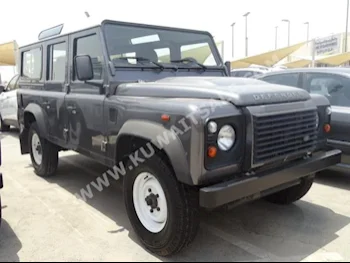 Land Rover  Defender  2016  0  SUV  Manual  5  Cloth  4WD  Gray  Gasoline