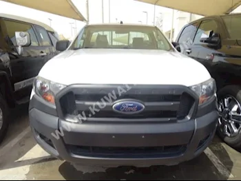 Ford  Ranger  2017  100  Pick Up  Manual  6  Cloth  4WD  White  Gasoline