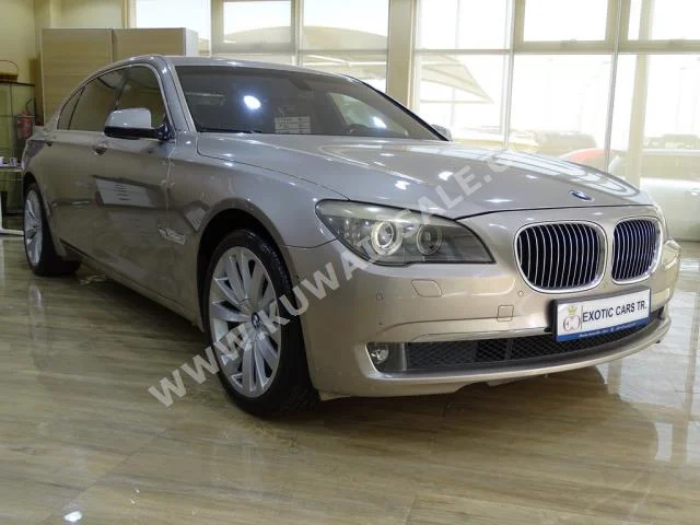 BMW  730 Li  7-Series  2010  48,000  Sedan  Automatic  6  Leather  RWD  Beige  Gasoline