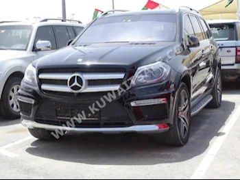 Mercedes-Benz  500  GL-Class  2015  16,000  SUV  Automatic  8  Leather  4WD  Black  Gasoline