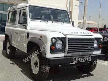 Land Rover  Defender  2016  0  SUV  Manual  4  Cloth  4WD  White  Gasoline