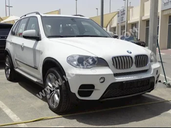 BMW  5  X-Series  2011  92,000  SUV  Automatic  8  Leather  4WD  White  Gasoline