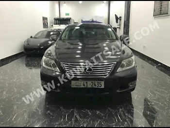لكزس  460  ال اس  2010  129,000  سيدان  اتوماتك  8  جلد  دفع خلفي  رمادي  بنزين