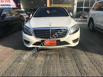 مرسيدس - بنز  400  اس - كلاس  2015  20,000  سيدان  اتوماتك  6  جلد  دفع خلفي  أبيض  بنزين