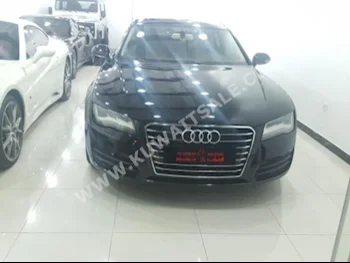 اودي  3.0  أي 7  2013  76,000  سيدان  اتوماتك  8  جلد  دفع رباعي  أسود  بنزين