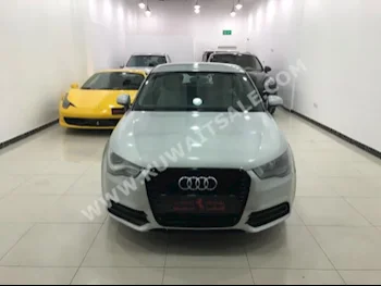 اودي  أي 1  2014  47,000  كوبيه \ سبورت  اتوماتك  6  جلد  دفع رباعي  فضي  بنزين