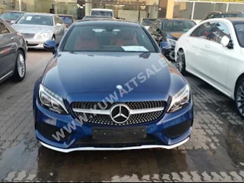 مرسيدس - بنز  300  سي - كلاس  2017  1,600  كوبيه \ سبورت  اتوماتك  6  جلد  دفع خلفي  ازرق  بنزين