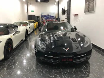 شفروليه  ستينغراي  كورفيت  2015  27,000  كوبيه \ سبورت  اتوماتك  8  جلد  دفع خلفي  أسود  بنزين