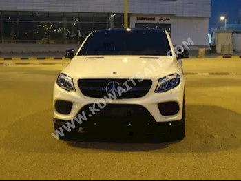 مرسيدس - بنز  500  جي ال اي  2017  28,000  اس يو في  اتوماتك  6  جلد  دفع رباعي  أبيض  بنزين