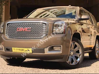 GMC  Denali  Yukon  2016  40,000  SUV  Automatic  8  Leather  4WD  Gold  Gasoline