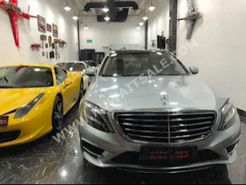 مرسيدس - بنز  500  اس - كلاس  2014  30,000  سيدان  اتوماتك  8  جلد  دفع خلفي  رمادي  بنزين