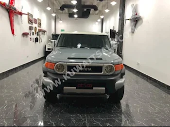تويوتا  جي اكس ار  إف جي كروزر  2014  120,000  اس يو في  اتوماتك  6  مخمل  دفع رباعي  فضي  بنزين