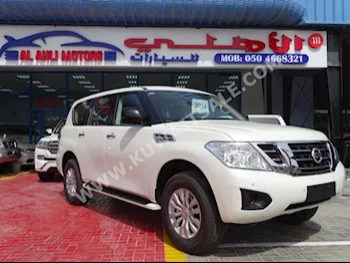 نيسان  اس اي  باترول  2018  0  بيكب  اتوماتك  6  مخمل  دفع رباعي  أبيض  بنزين