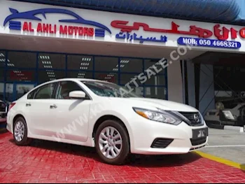 نيسان  2.5اس  ألتيما  2017  0  سيدان  اتوماتك  4  مخمل  دفع أمامي  أبيض  بنزين
