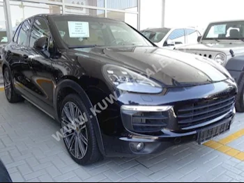 بورش  اس  كيان  2015  34,000  اس يو في  اتوماتك  8  جلد  دفع رباعي  أسود  بنزين