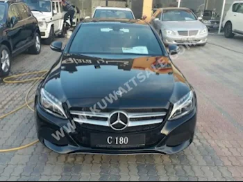 مرسيدس - بنز  180  سي - كلاس  2018  0  سيدان  اتوماتك  4  جلد  دفع خلفي  أسود  بنزين