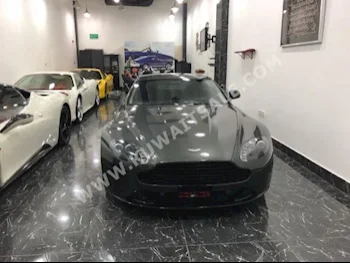 أستون مارتن  اس  فانتج  2012  64,000  كوبيه \ سبورت  اتوماتك  6  جلد  دفع رباعي  رمادي  بنزين