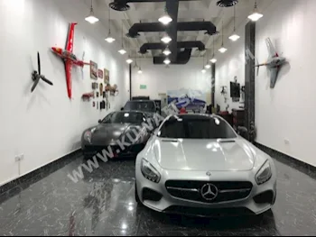 مرسيدس - بنز  AMG  جي تي اس  2015  34,000  كوبيه \ سبورت  اتوماتك  8  جلد  دفع خلفي  فضي  بنزين