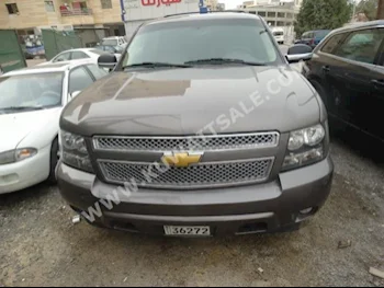شفروليه  ال تي  تاهو  2013  130,000  اس يو في  اتوماتك  8  مخمل  دفع رباعي  ذهبي  بنزين