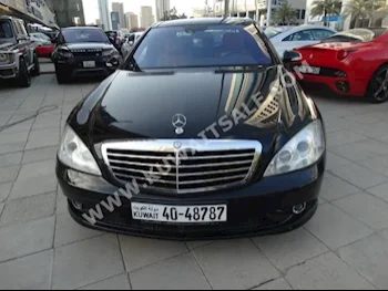مرسيدس - بنز  500  اس - كلاس  2009  67,000  سيدان  اتوماتك  8  جلد  دفع خلفي  أسود  بنزين