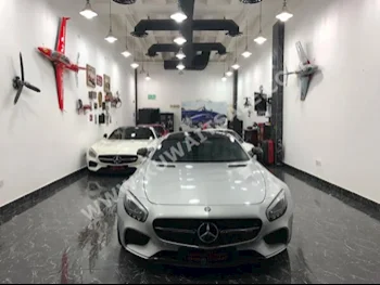 مرسيدس - بنز  AMG  جي تي اس  2015  24,000  كوبيه \ سبورت  اتوماتك  8  جلد  دفع خلفي  فضي  بنزين