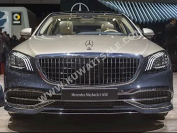 Mercedes-Benz  S600  Maybach  2019  0  Sedan  Automatic  8  Leather  RWD  Purple&Silver  Gasoline