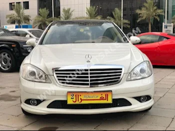 مرسيدس - بنز  350  اس - كلاس  2009  130,000  سيدان  اتوماتك  6  جلد  دفع خلفي  أبيض  بنزين