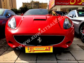 فيراري  تي  كليفورنيا اف 1  2014  10,000  كوبيه \ سبورت  اف - 1  8  جلد  دفع خلفي  أحمر  بنزين