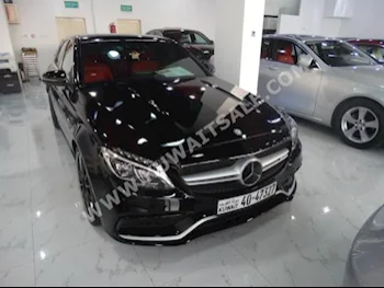 مرسيدس - بنز  63 AMG  سي - كلاس  2017  17,000  سيدان  اتوماتك  8  جلد  دفع خلفي  أسود  بنزين